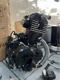 Monstruo de Carga: Motor CG300 Carguero - Máximo Torque para Rutas Extremas